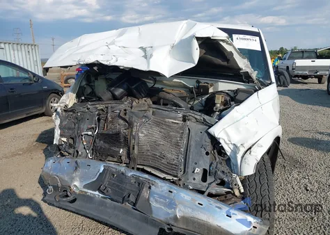 1995 GMC Yukon z USA, uszkodzony, nr VIN 1GKEK13K4SJ767418